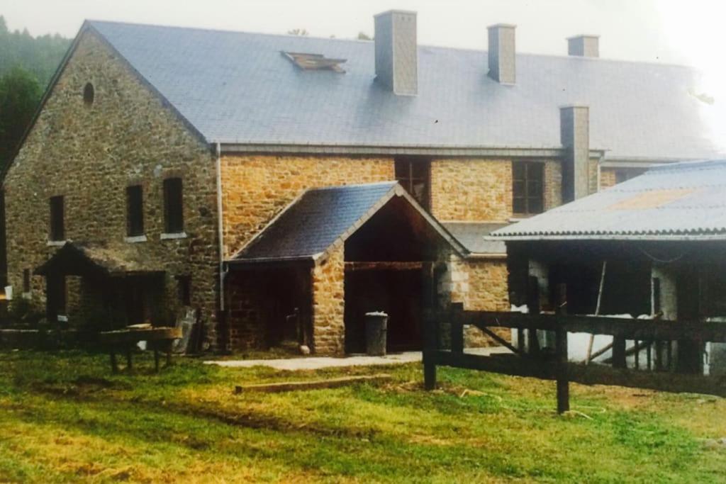 Les Ecuries De Lesse Libin Exterior foto